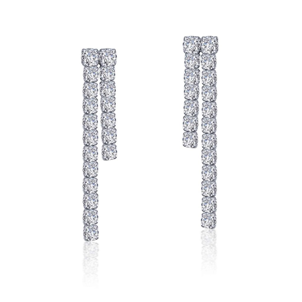 Plata con baño de Platino con 38 Moissanita brillante que suman 214 pt